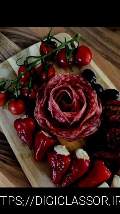 Du suchst ausgefallene Ideen für Ostern? 3 süße Osterrezepte, die Schokoeier und Co. in den Schatten stellen. Wackelpudding-Eier, Piñata-Ei und niedliche Rice Krispies Snacks am Stiel.